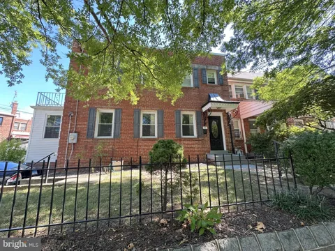 59 FARRAGUT PLACE NW