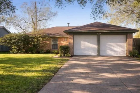 1202 Twining Oaks Lane