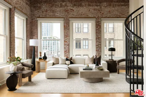 253 S Broadway #504