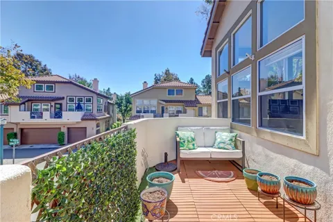 103 Camino Del Oro