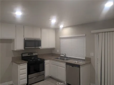 1250 S Brookhurst #1011