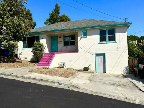 551 Vallejo Avenue