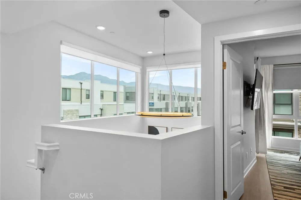 11044 Luminate Rancho Cucamonga, CA 91730