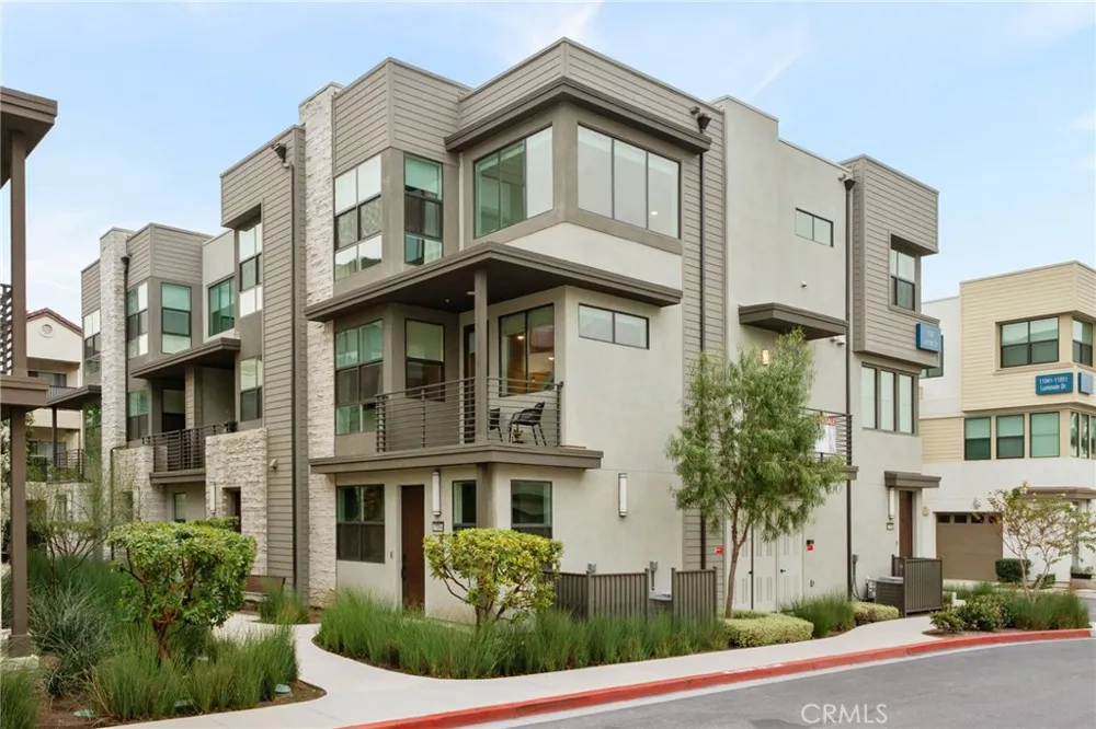 11044 Luminate Rancho Cucamonga, CA 91730