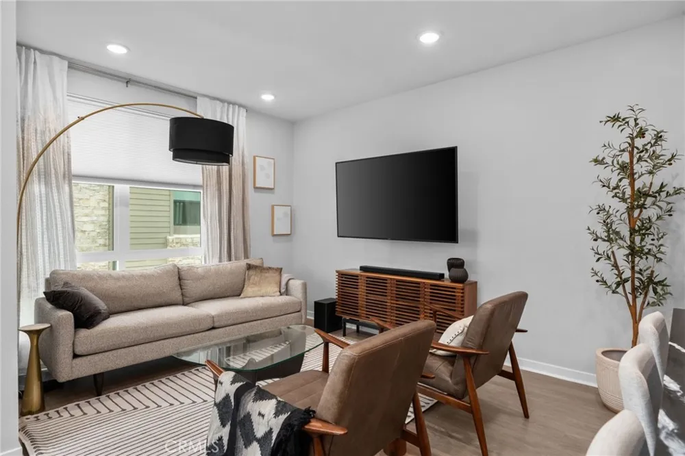 11044 Luminate Rancho Cucamonga, CA 91730
