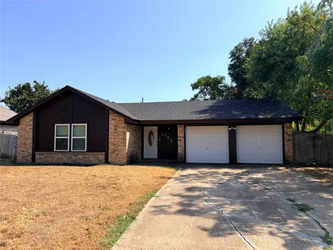 1025 Fox River Lane