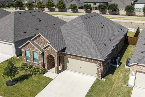 1912 Adams Drive