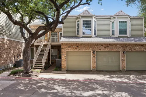 7151 Gaston Avenue #907
