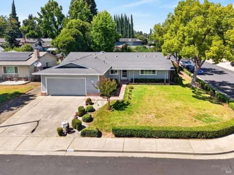 437 Valencia Lane