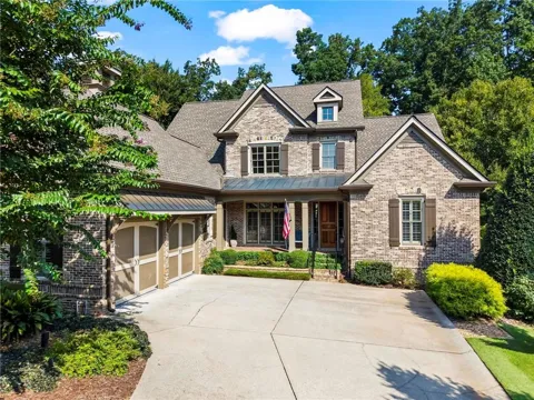 1463 Falkirk Lane NW