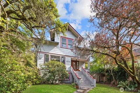 4918 Greenwood Avenue