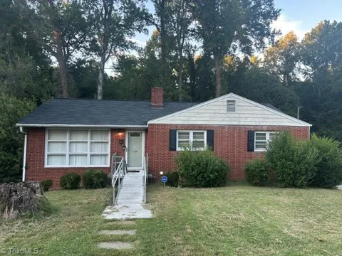 1127 Biltmore Avenue