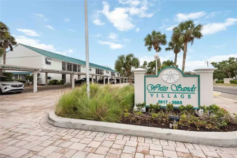 5673 MIDNIGHT PASS ROAD #202