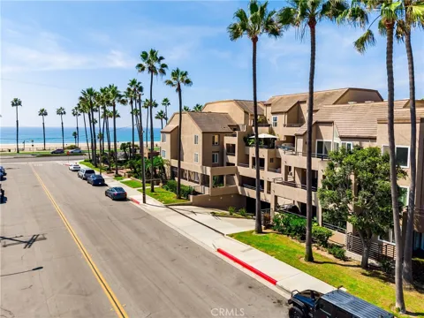 1200 Pacific Coast #106