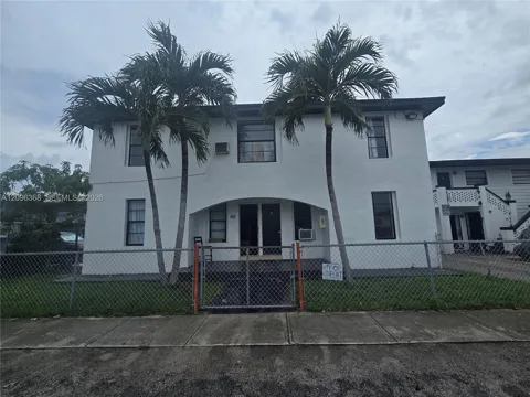 66 W 13th St #6