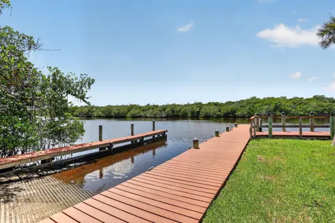 270 SW SOUTH RIVER DRIVE #204