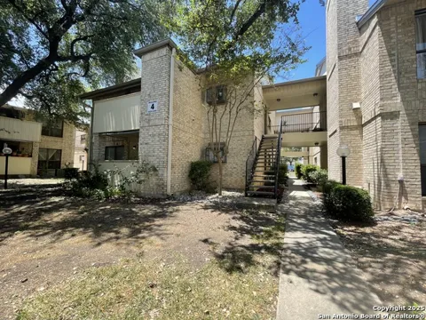 11843 Braesview #401