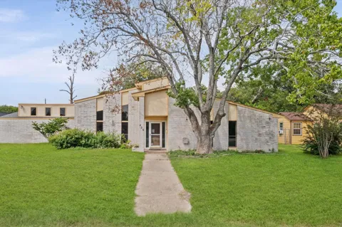 426 S 6th Street