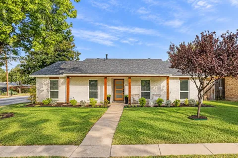 8501 Van Pelt Drive