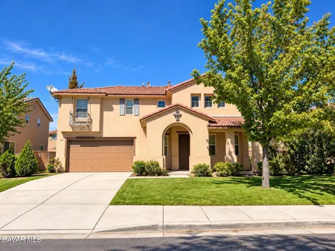 2233 Avenida Del Mar