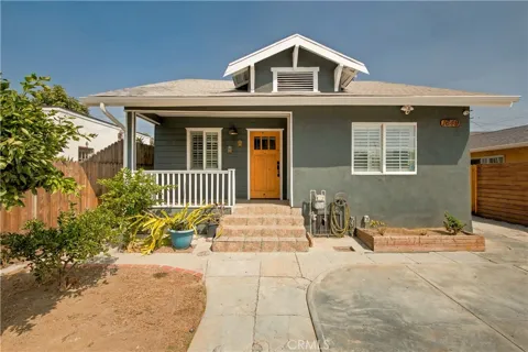 1649 E 43rd