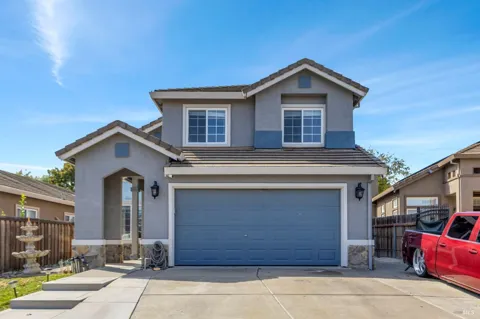 1093 Cloverbrook Circle