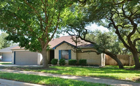 615 Blue Oak Circle