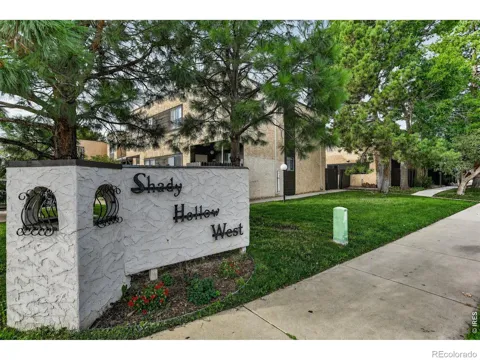 2996 Shady Hollow W