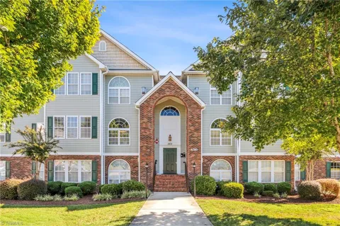 3473 Forestdale Drive