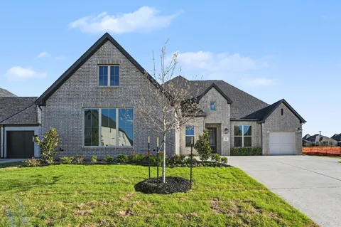 814 Forest Creek Drive