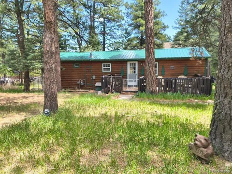 10594 Charles Lane