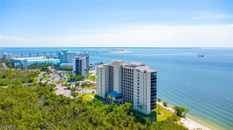 Harbour Point Drive #916