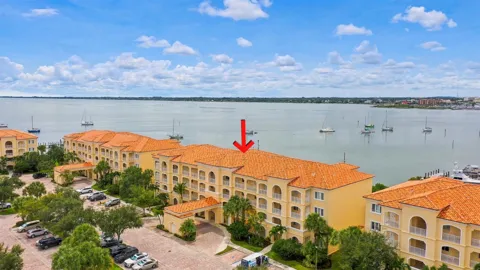 32 Harbour Isle Drive W #103