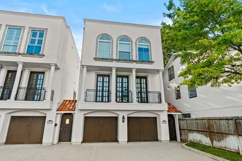 6016 Kirby Drive