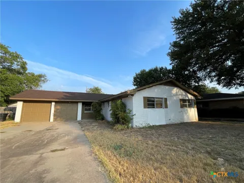 3310 Oakdale Drive