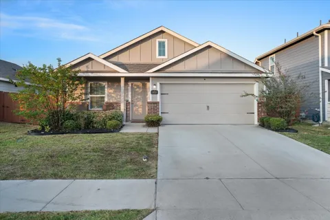 2918 Acacia Drive