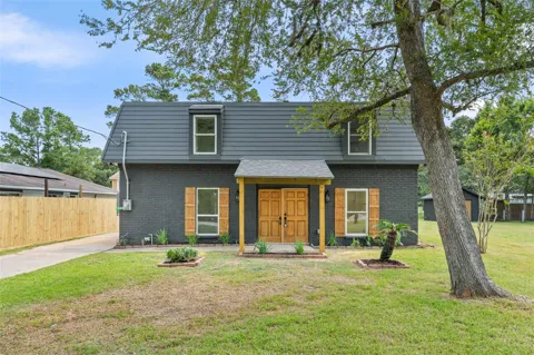 12217 Pine Lane