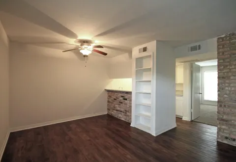 600 Heights Boulevard #20