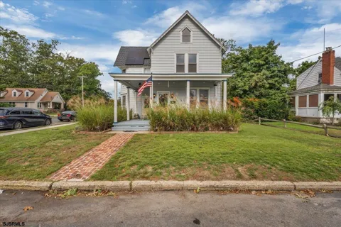 301 Farragut Ave