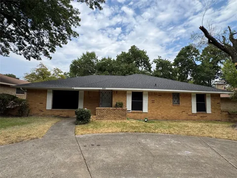 2121 Oak Valley Lane