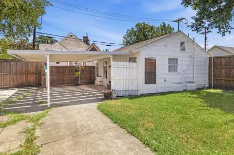 302 Jackson Avenue
