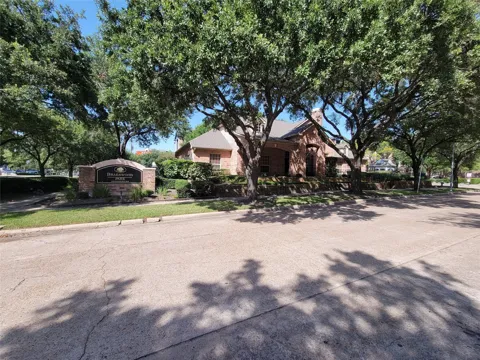 2255 Braeswood Park #259