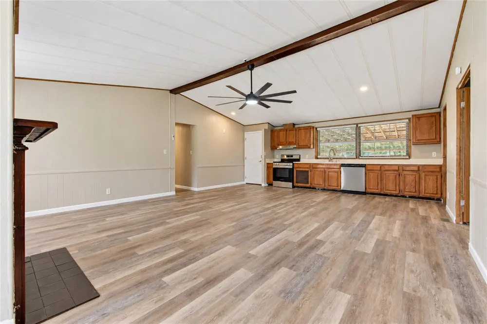 21 Pine Road Coldspring, TX 77331
