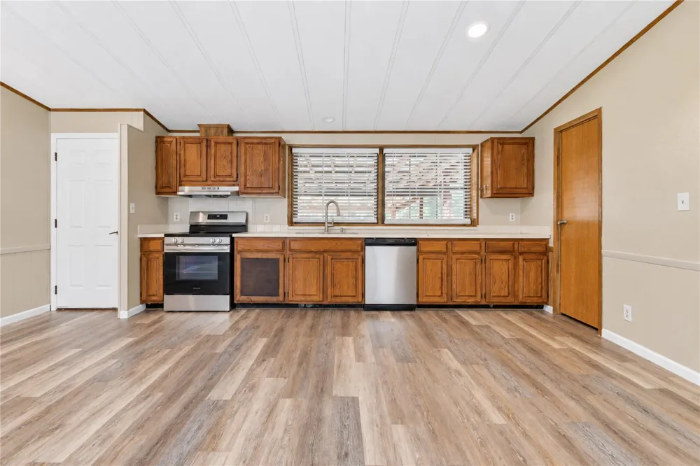 21 Pine Road Coldspring, TX 77331