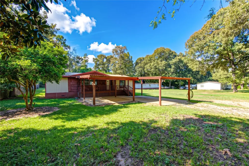21 Pine Road Coldspring, TX 77331