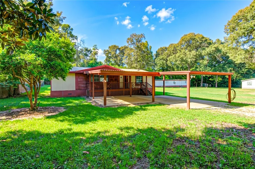 21 Pine Road Coldspring, TX 77331