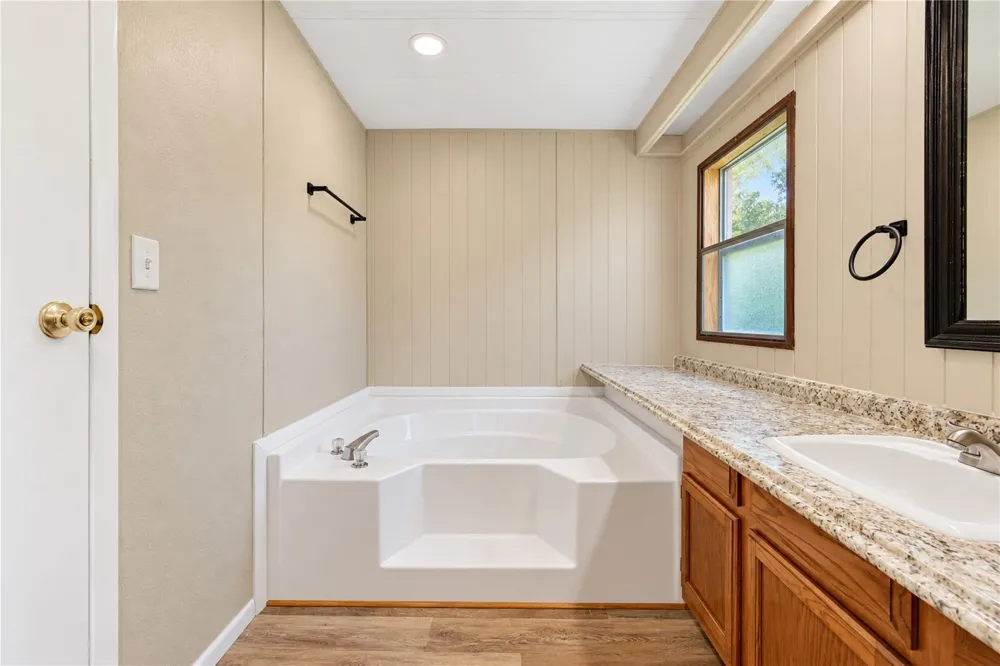 21 Pine Road Coldspring, TX 77331