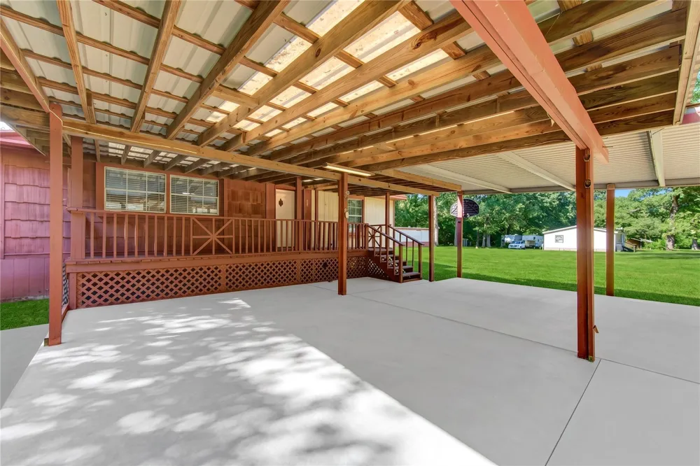 21 Pine Road Coldspring, TX 77331
