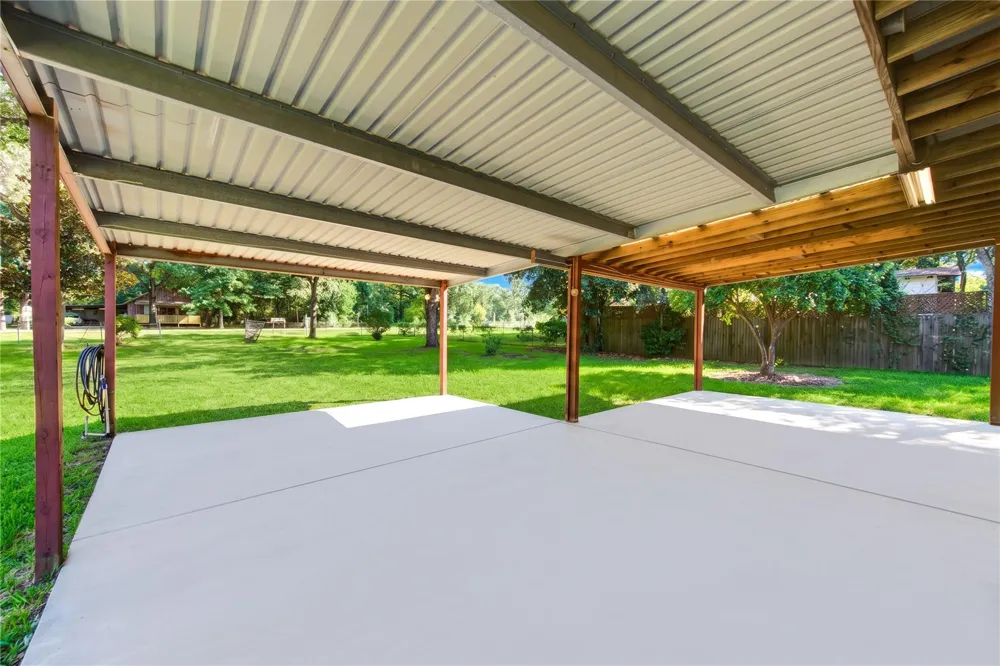 21 Pine Road Coldspring, TX 77331