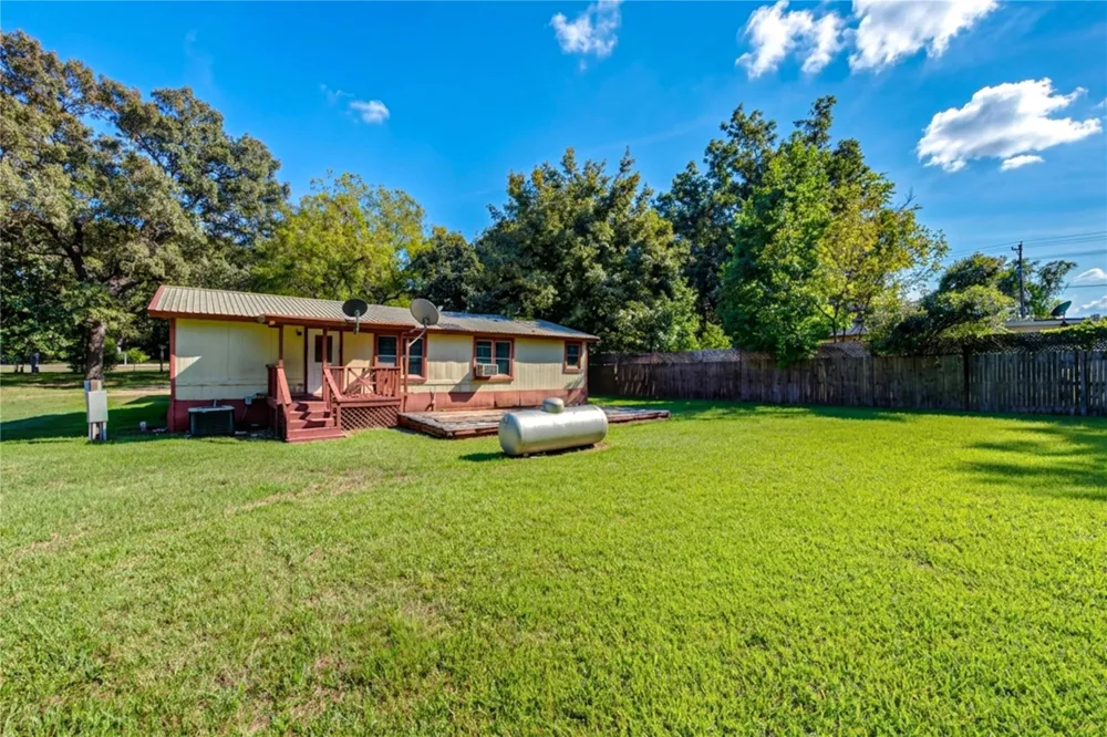 21 Pine Road Coldspring, TX 77331